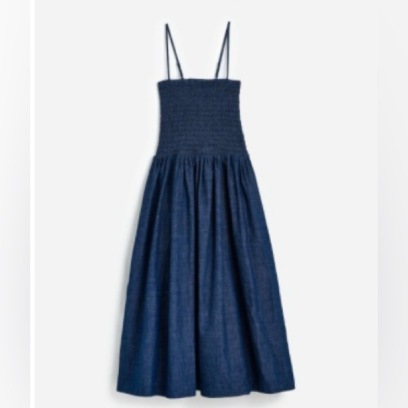 Madewell Dresses & Skirts - NWT Madewell Smocked Denim Maxi Dress In Rinse Wash.